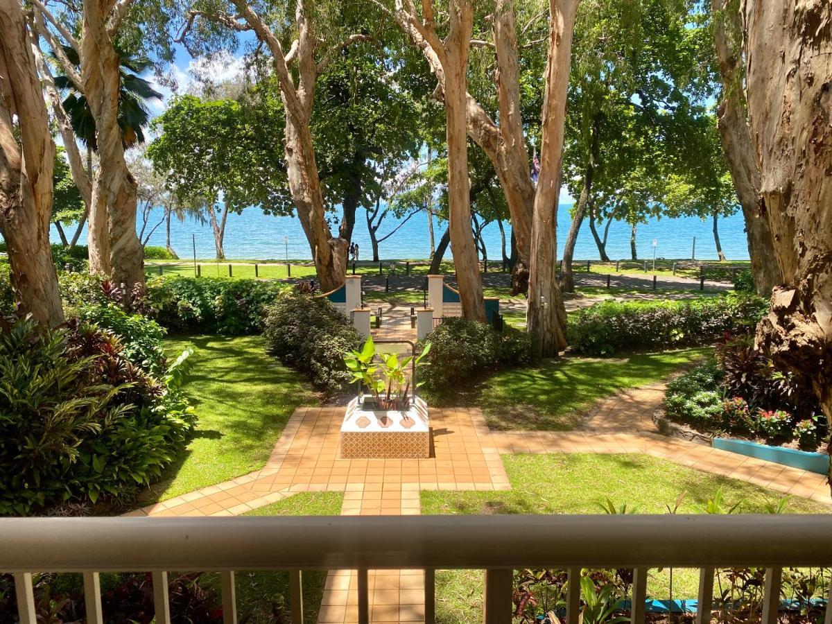 Beachview Apartments At Villa Paradiso Palm Cove Eksteriør billede